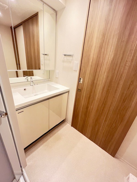 ＯＮＥ ＲＯＯＦ ＲＥＳＩＤＥＮＣＥ ＡＳＡＫＵＳＡＢＡＳＨＩ9階 洗面