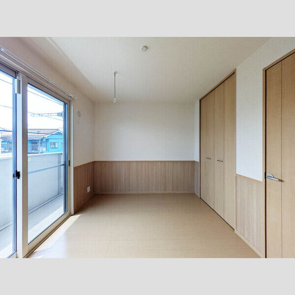 リアン 洋室6.0帖(西側)