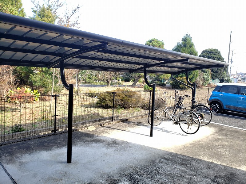 レオネクストシャルムコート103号室 駐輪場