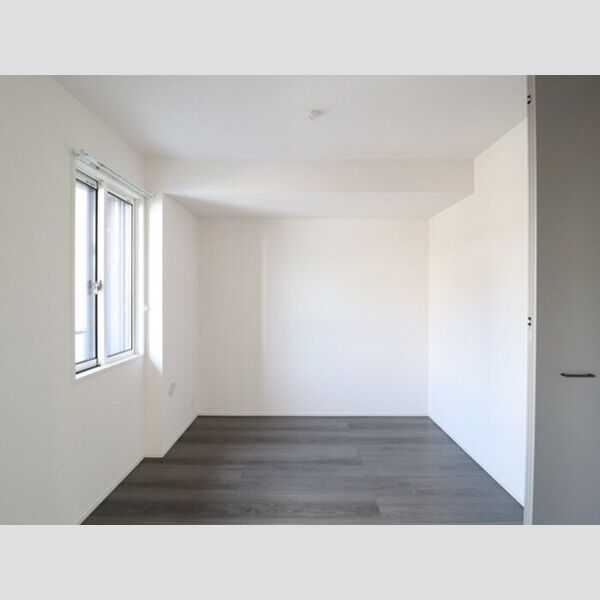 グレイスフルコート雅101号室 洋室5.3帖