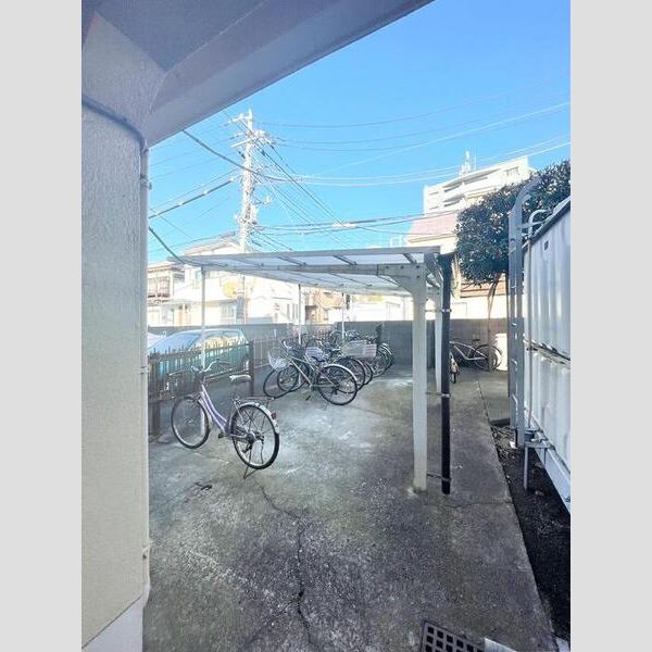 コーポメルヘン 駐輪場