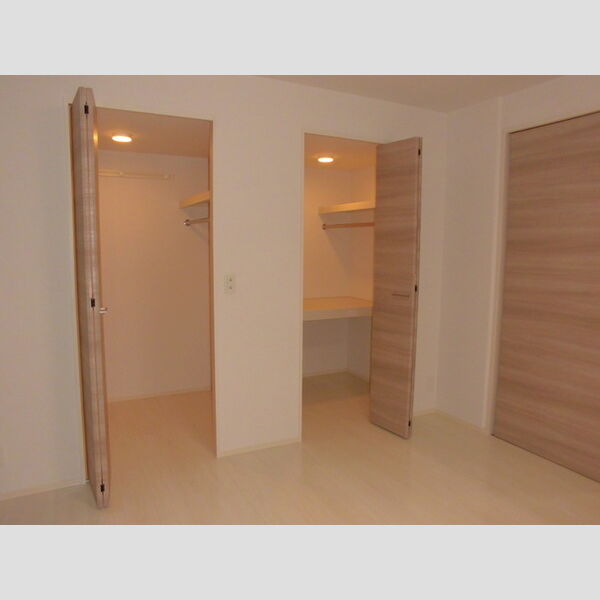 Sucre(スクレ) ウォークインクローゼット