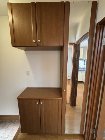 Ｕテラスハウス101号室 たっぷりとした収納スペースです♪