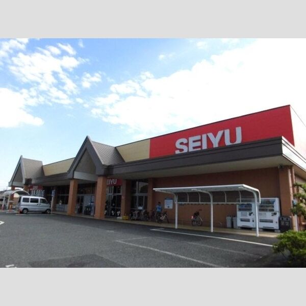 パーシモン302号室 セイユー籠原店436m