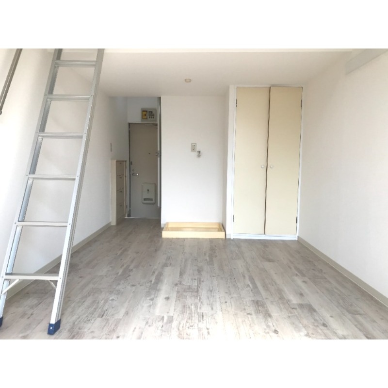 サンライズ ※別部屋写真参照
