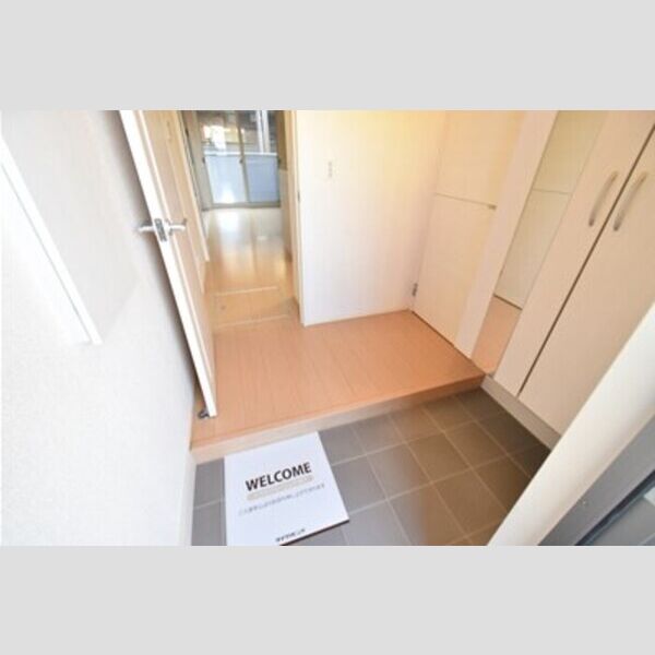 ハウスレンジア 玄関