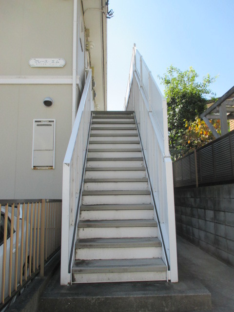 グレース・エム エントランス