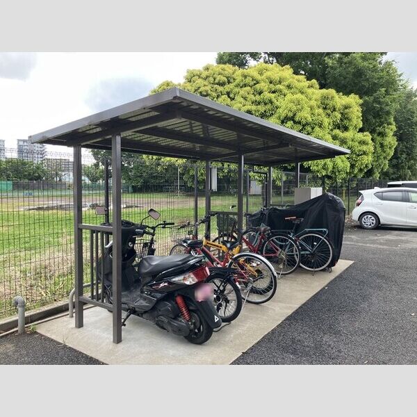 ガーデンヒルズ　A 駐輪場
