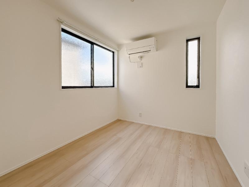 太田窪（南浦和）戸建て３号棟 寝室