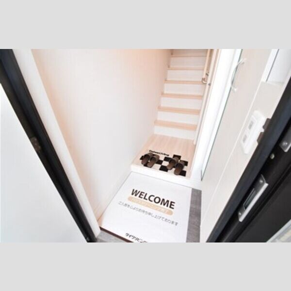 ヴィラ ジュネス 玄関