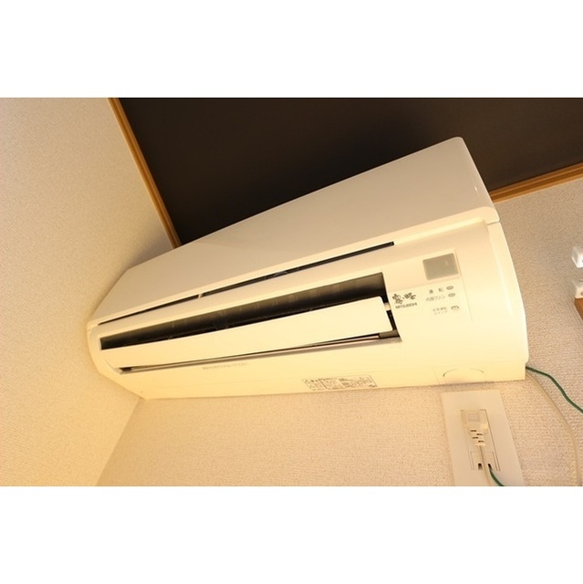 エルピス鵠沼202号室 エアコン