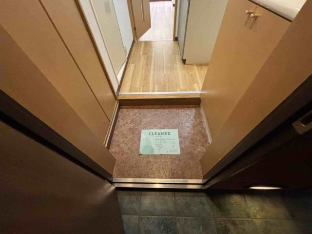 プラネット市ヶ谷 玄関