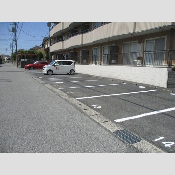 半田ハイツⅡ 駐車場