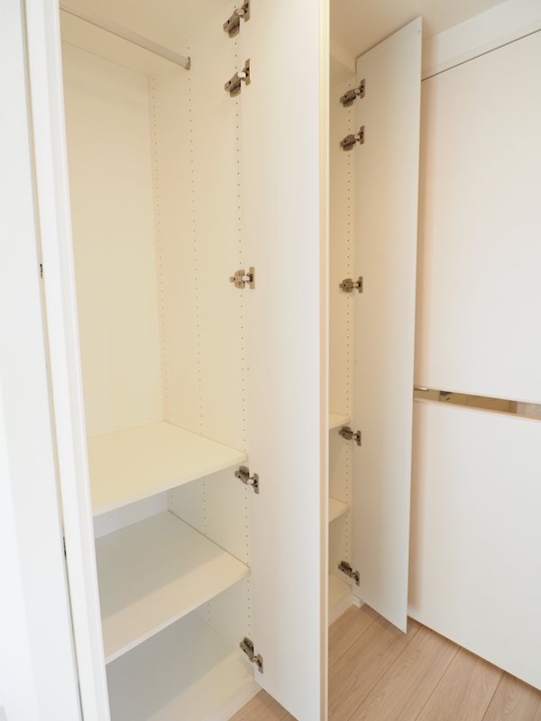 レジディア目黒Ⅳ4階 収納