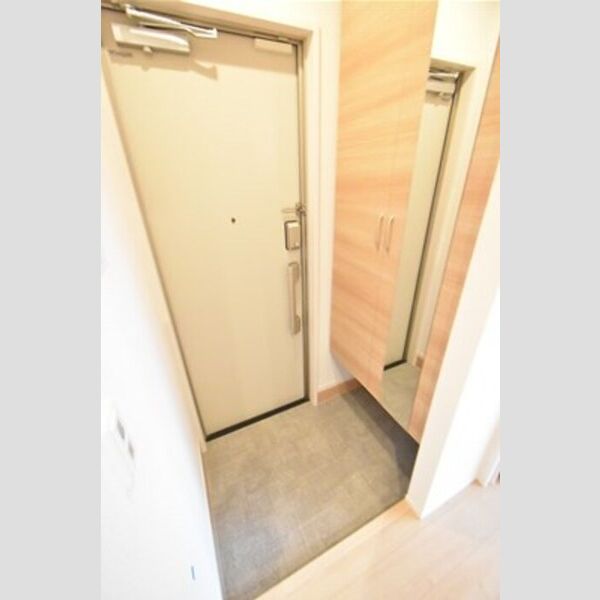 アジュール ■シューズボックス付玄関です■