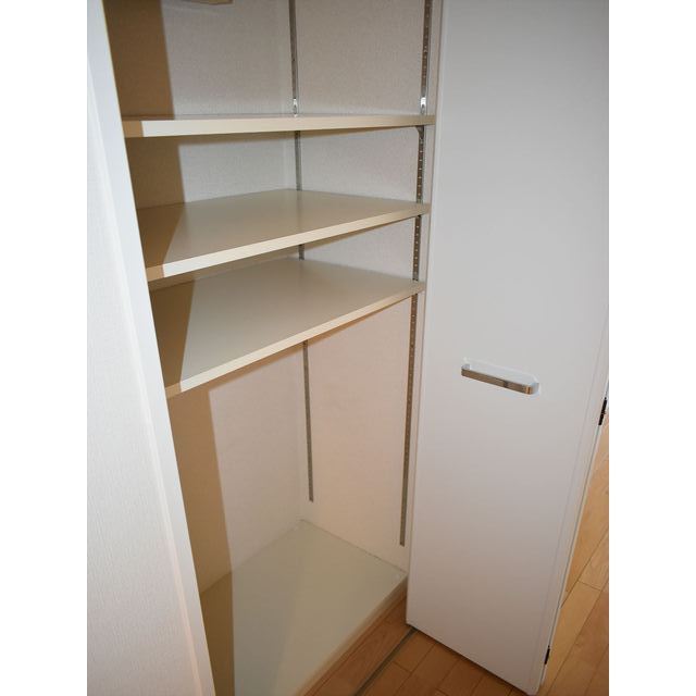 ルクレ新川レジデンス0203号室 内観