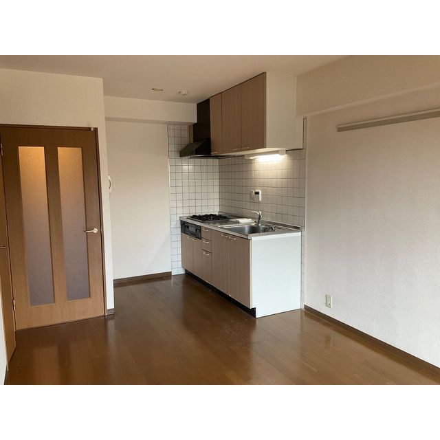 ドミール・コンフォール親水公園 リビング