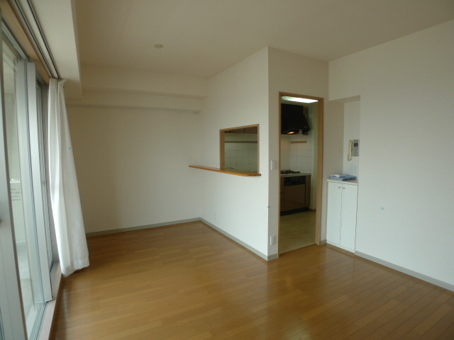 ミレニティ中山 リビング