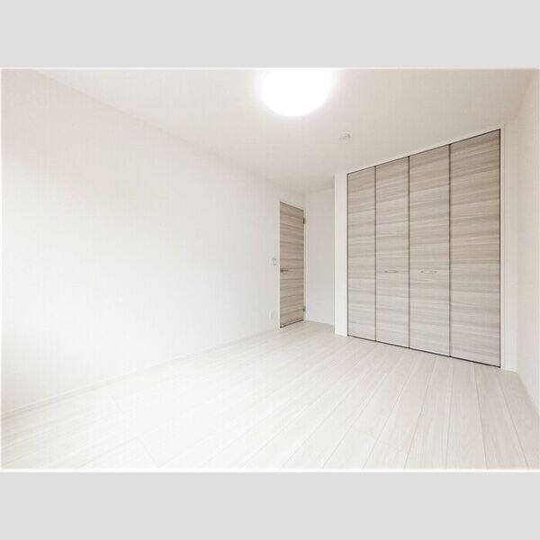 パークサイドヴィラⅢ102号室 洋室6.3帖(別角度)