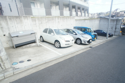 リブリ・Rose Hill1階 駐車場