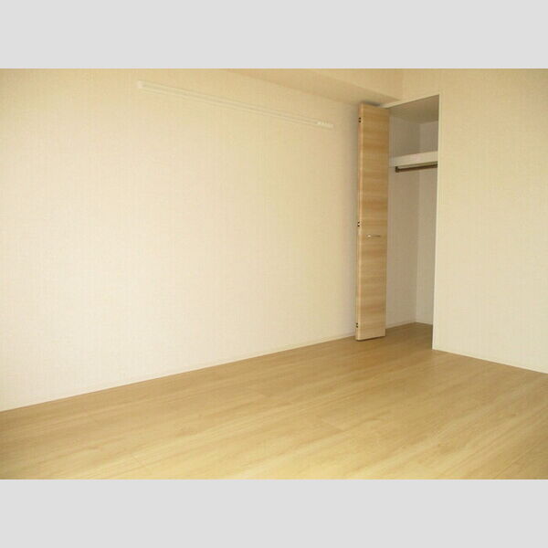 ロイヤルコート小倉202号室 202(洋室)