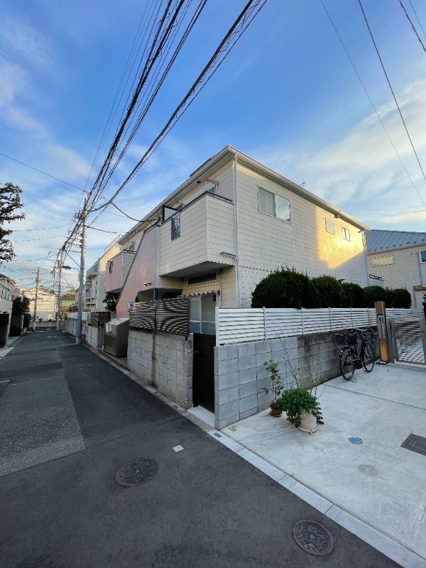 ベルク白山2階 エントランス