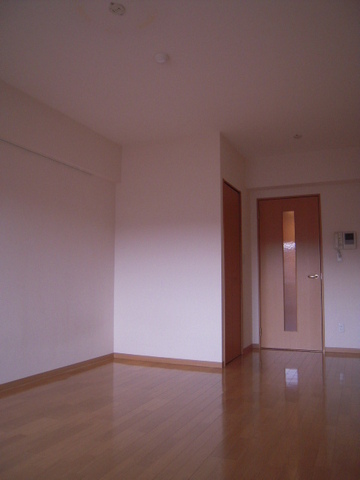 グランディスタ菊名0305号室 居室2