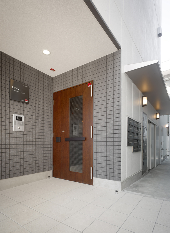 リブリ・La glycine3階 エントランス