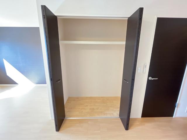 パピヨン・シャルム リビング収納