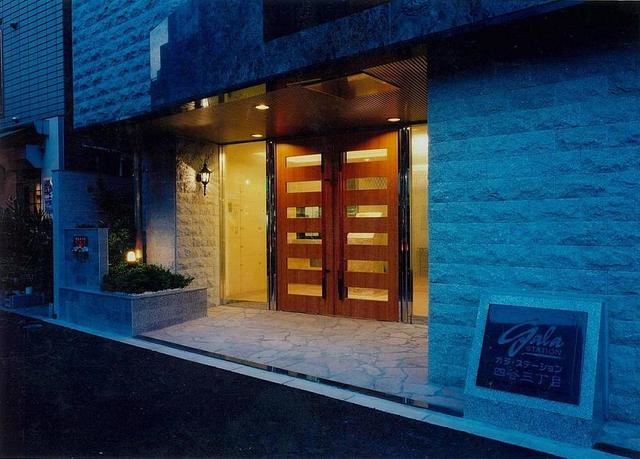 ガラ・ステーション四谷三丁目 エントランス