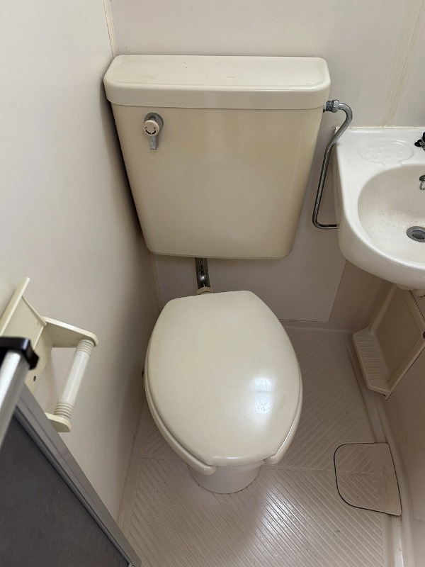 ブランニュー本厚木2階 トイレ