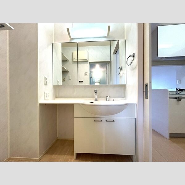 アニバーサリー103号室 洗髪洗面化粧台
