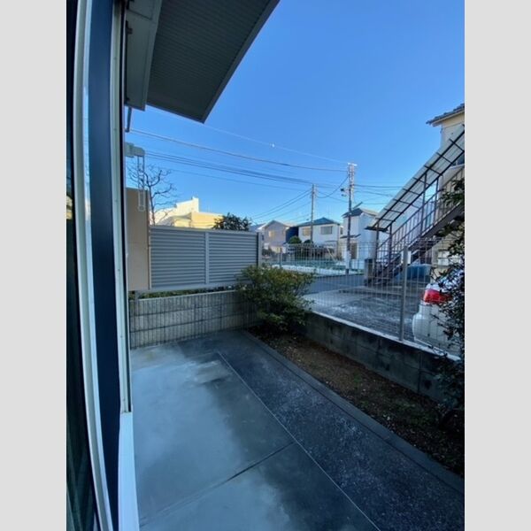 アプリコットA号室 専用庭