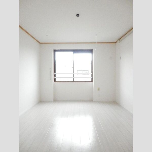 ヴァンベール山口　A305号室 南側洋室