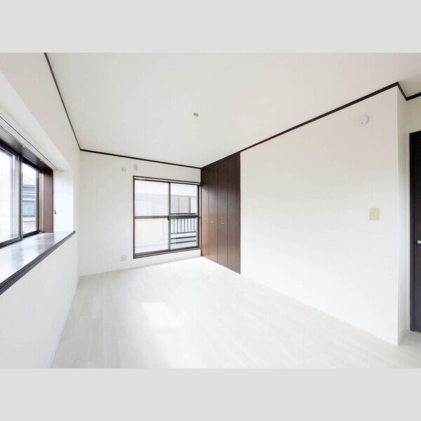 マロンタウン　1番館1号室 洋室