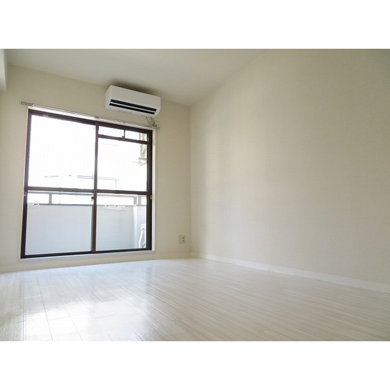 三番館竹下0204号室 内観