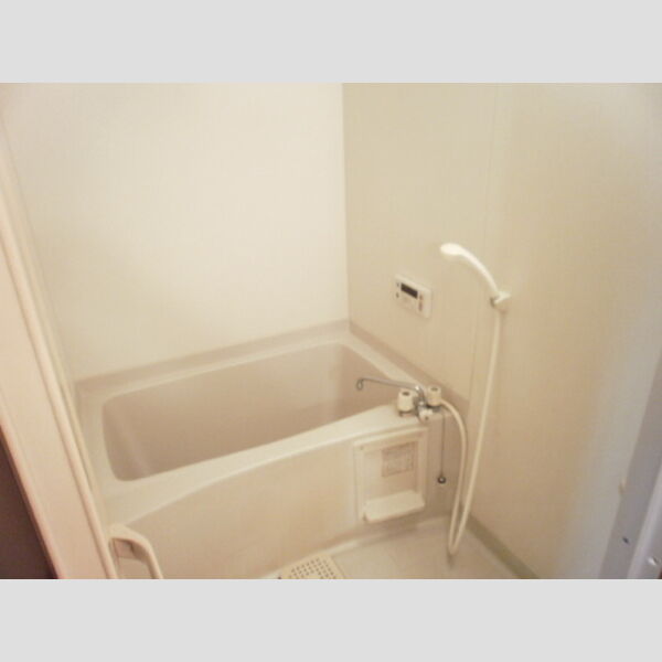 ハイネス大嶋205号室 お風呂