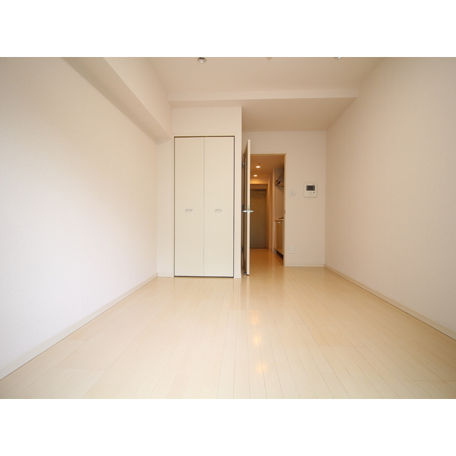 プレール・ドゥーク東京CANAL204号室 洋室約6.5帖