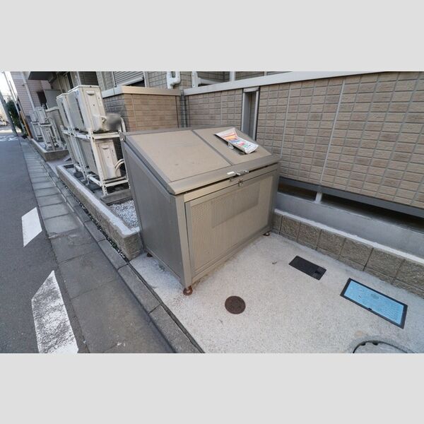 フォンテ ゴミ置き場