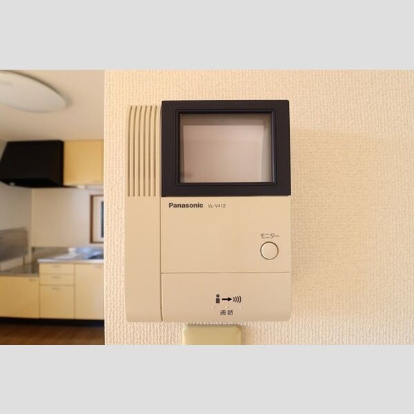 リヴェール上柴105号室 TVインターホン