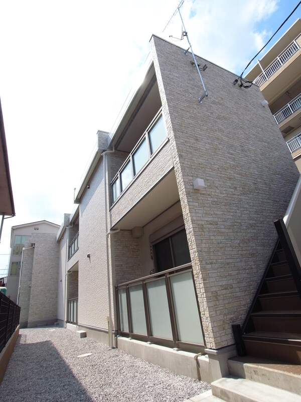 リブリ・にれの木1階 外観