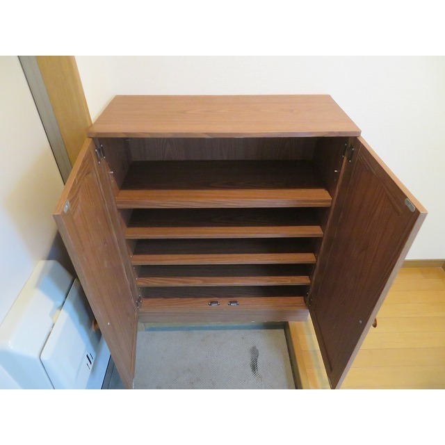 ＡＭＭＳ　ＯＫＡＭＵＲＡA201号室 下駄箱