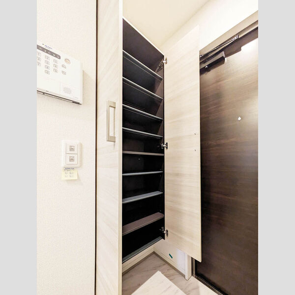 セレスティア六町 収納