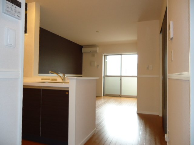 アークガーデンA リビング