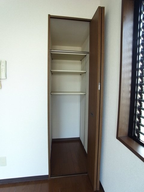 サンテミリオン中野富士見町駅前 クローゼット