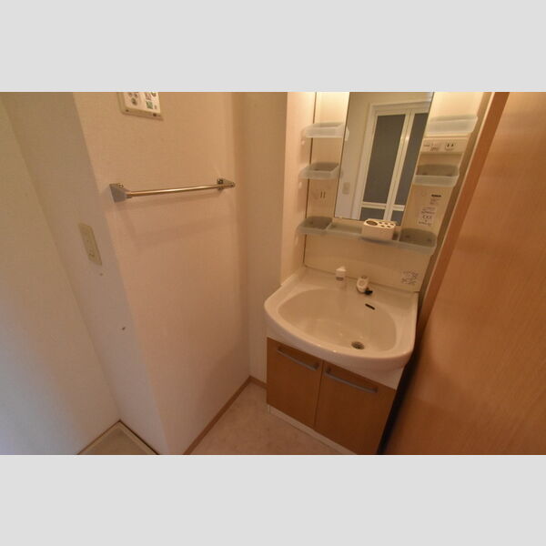 リヴェールα 洗髪洗面化粧台