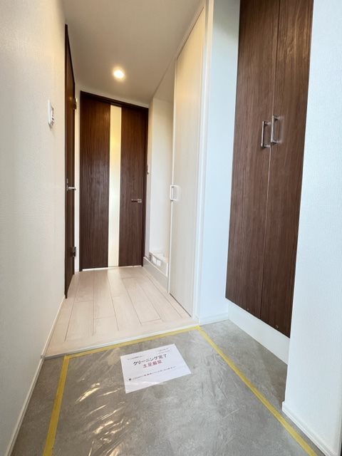 グランパティオス公園西の街５番館 玄関