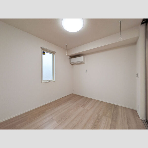 セレスティア柴又Ⅴ301号室 洋室5.3帖
