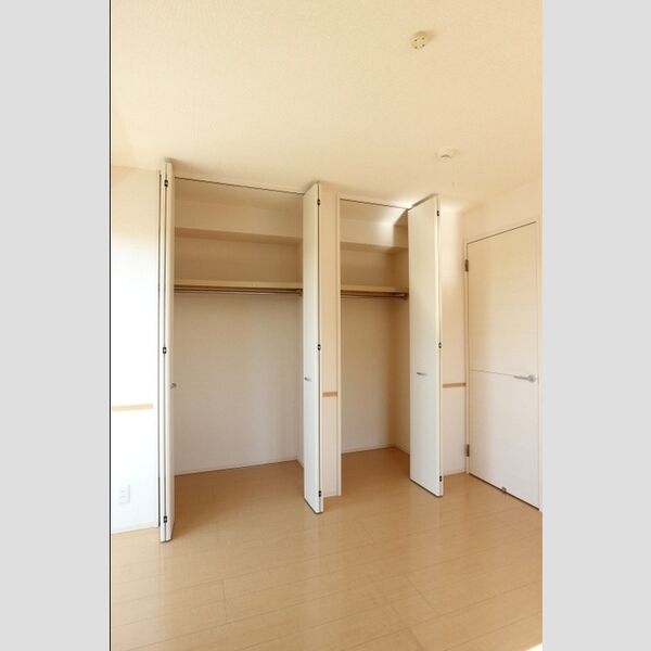 アシネス102号室 クローゼット