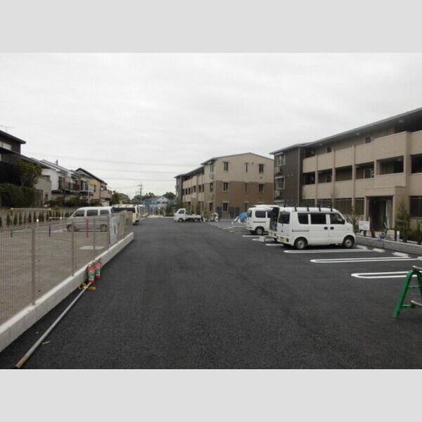 プレミール　B 駐車場